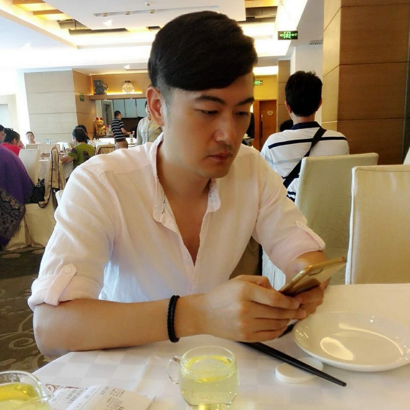 猩猩的第一张照片--桂林相亲服务中心