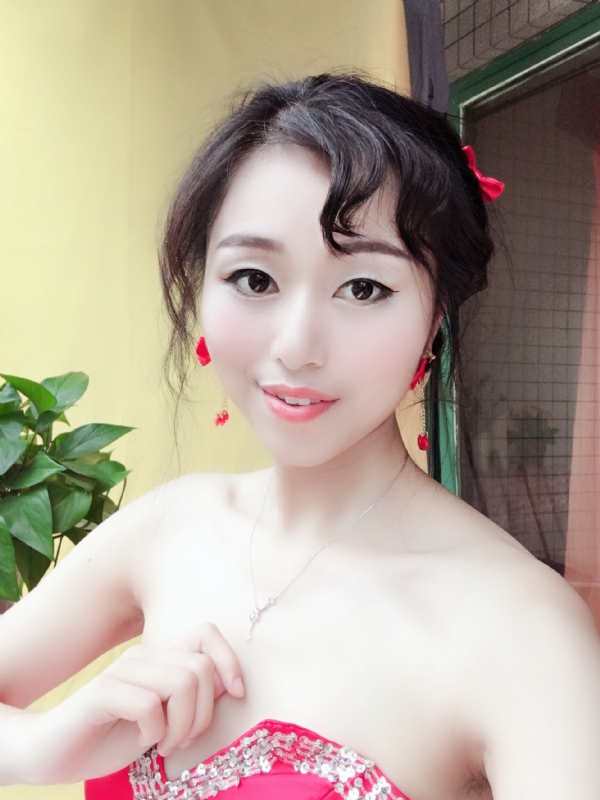 薇薇的第一张照片--桂林相亲服务中心