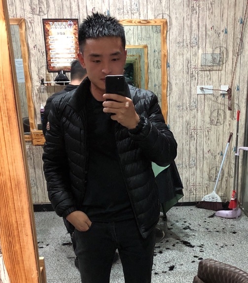 知足常乐的第一张照片--桂林相亲服务中心