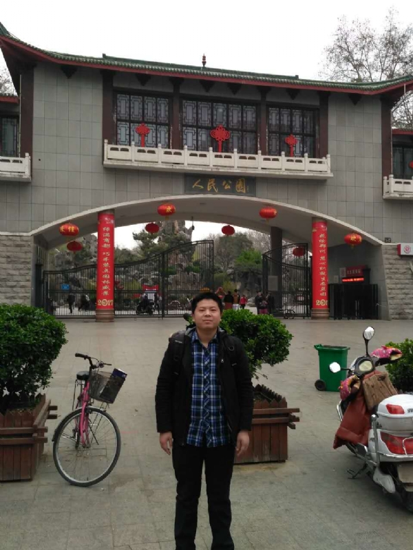 在奋斗的第四张照片--桂林相亲服务中心