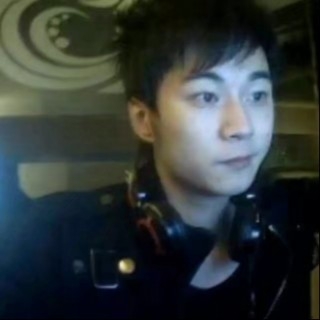 深夜人的第一张照片--桂林相亲服务中心