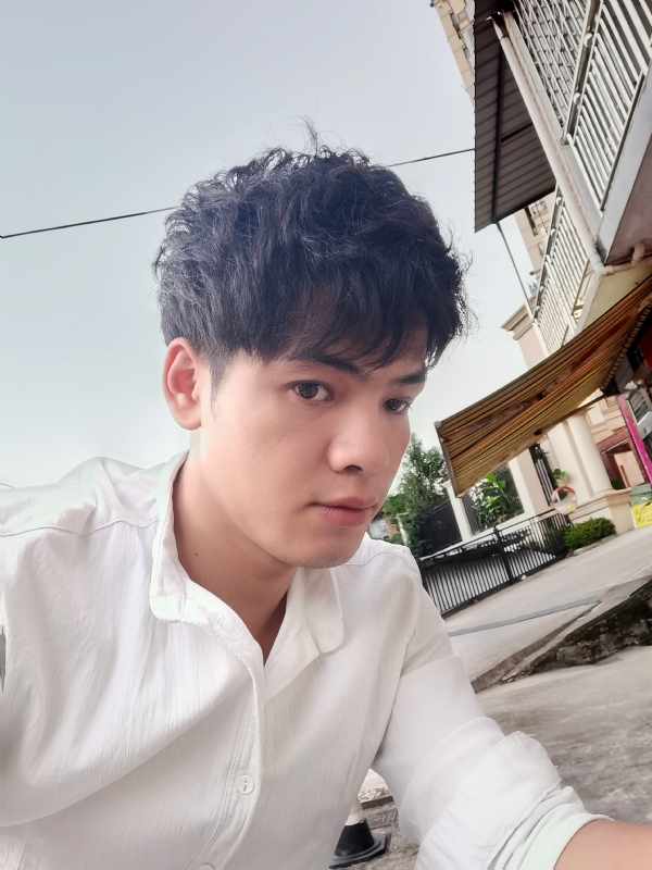 幕后老板的第二张照片--桂林相亲服务中心