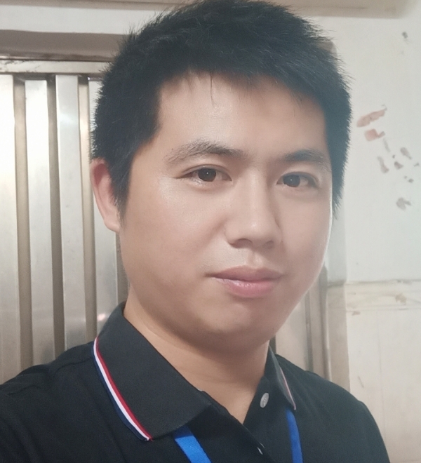 单身奶爸的第一张照片--桂林相亲服务中心