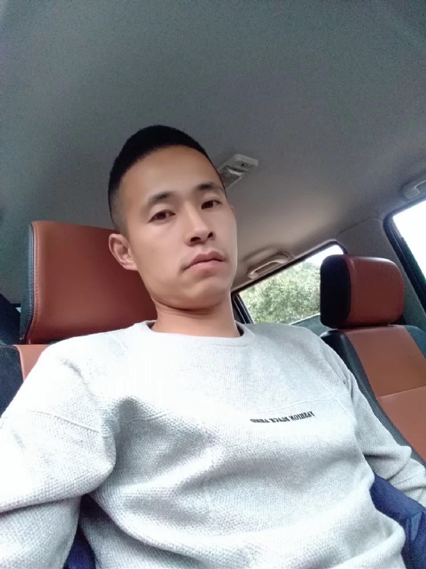 我狠忙的第一张照片--桂林相亲服务中心