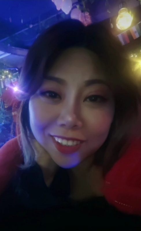 收快递的费仙女的第一张照片--桂林相亲服务中心