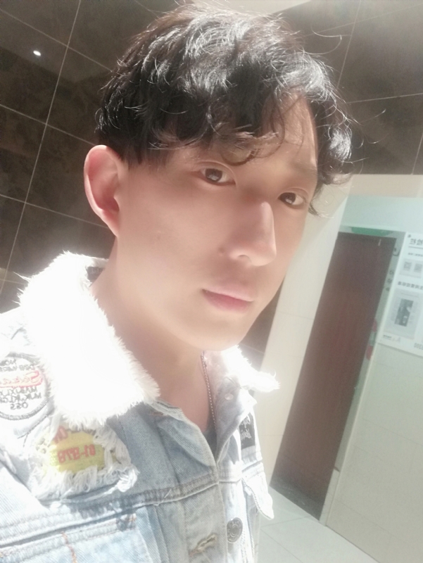 鲸落ii的第一张照片--桂林相亲服务中心