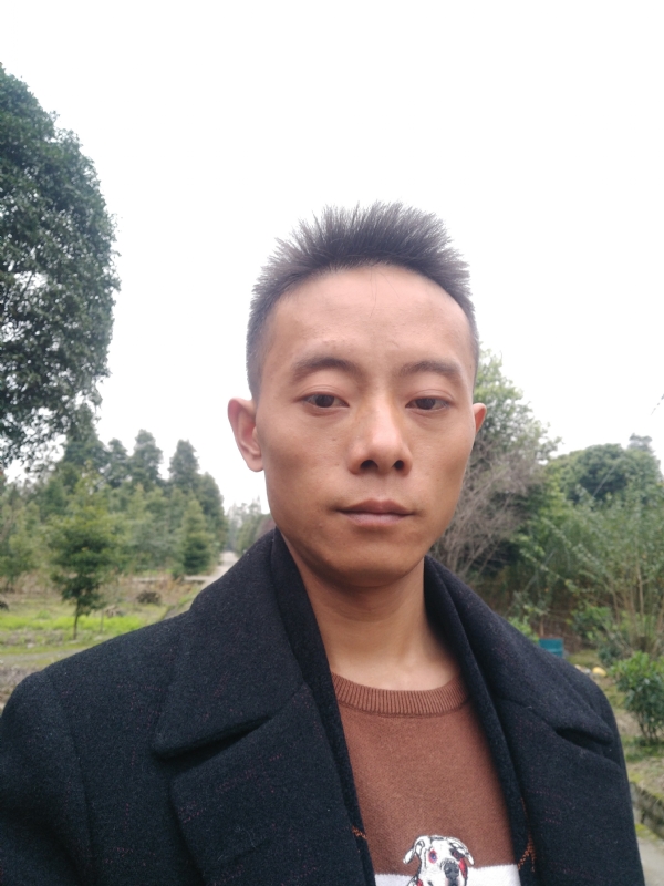 携手白头的第二张照片--桂林相亲服务中心