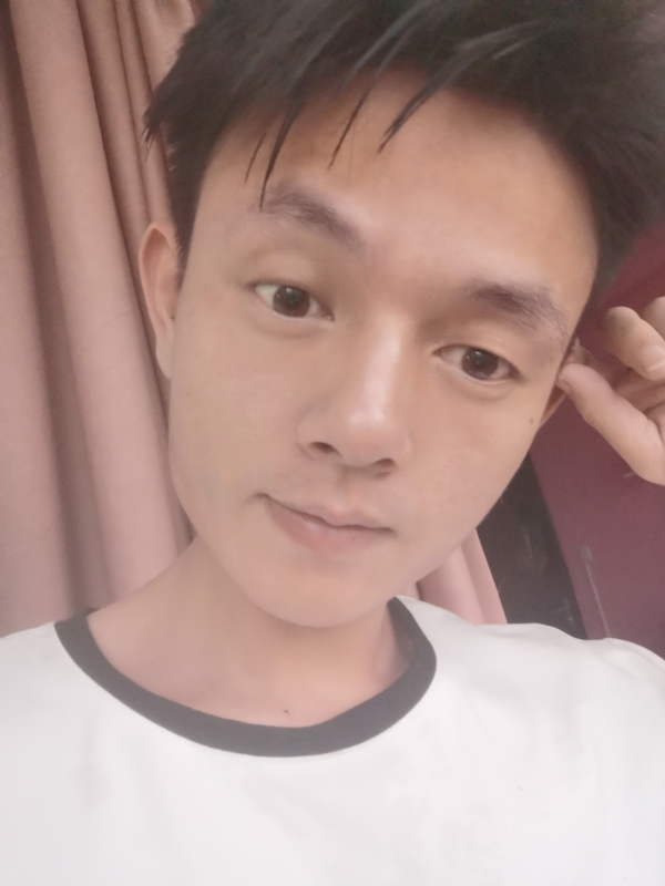 一一得一的第一张照片--桂林相亲服务中心