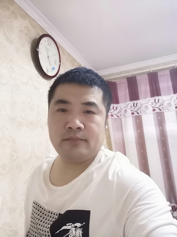 爱你的眼睛的第一张照片--桂林相亲服务中心