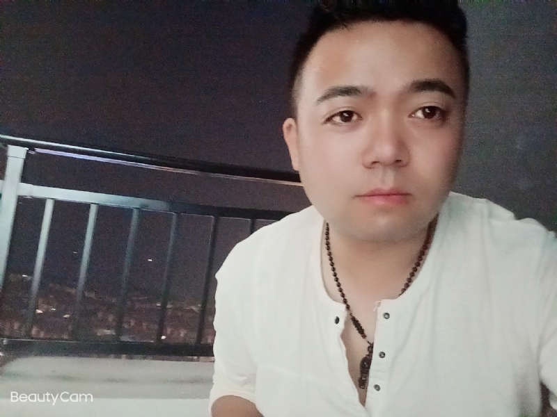 可么嗯哼的第一张照片--桂林相亲服务中心