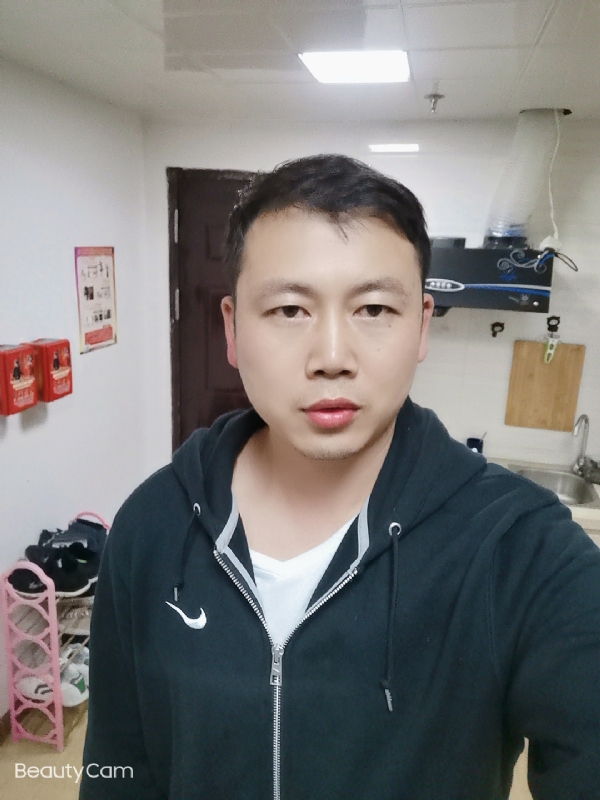 暖暖的风的第一张照片--桂林相亲服务中心