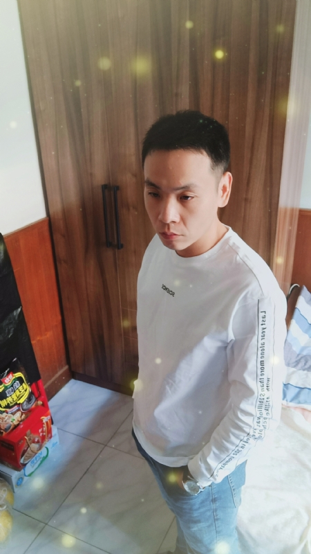 没有蜡笔的小航的第三张照片--桂林相亲服务中心