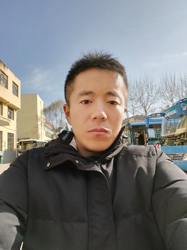 孤独的云的第三张照片--桂林相亲服务中心