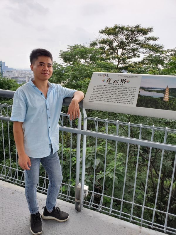 尚德的第一张照片--桂林相亲服务中心