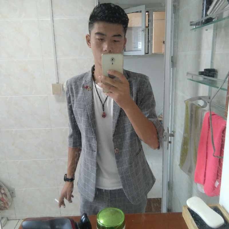 会淹死的鱼的第一张照片--桂林相亲服务中心