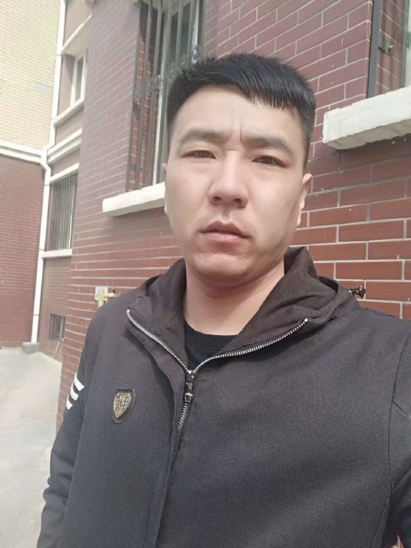 谁伴我闯荡的第一张照片--桂林相亲服务中心