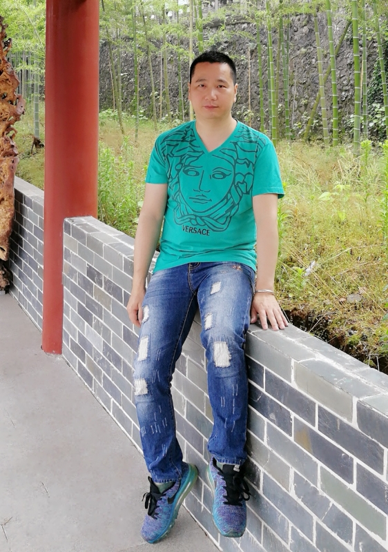 缘分不易的第一张照片--桂林相亲服务中心