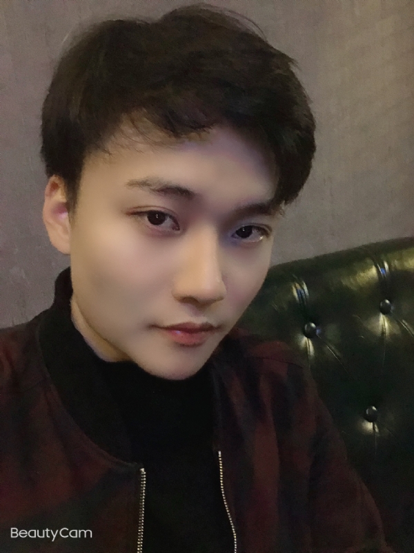 飞鸟和蝉的第一张照片--桂林相亲服务中心