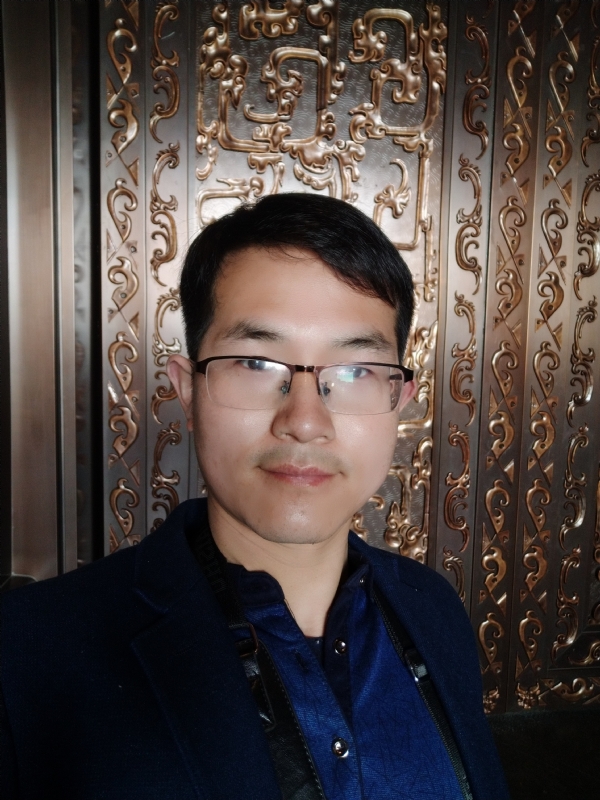 鹏鸟的第一张照片--桂林相亲服务中心