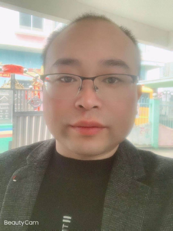 海阔凭鱼跃的第一张照片--桂林相亲服务中心