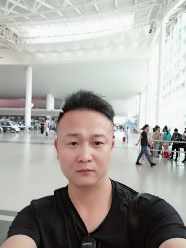 一叶知秋的第一张照片--桂林相亲服务中心