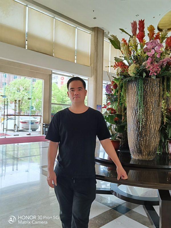 常在您心的第一张照片--桂林相亲服务中心