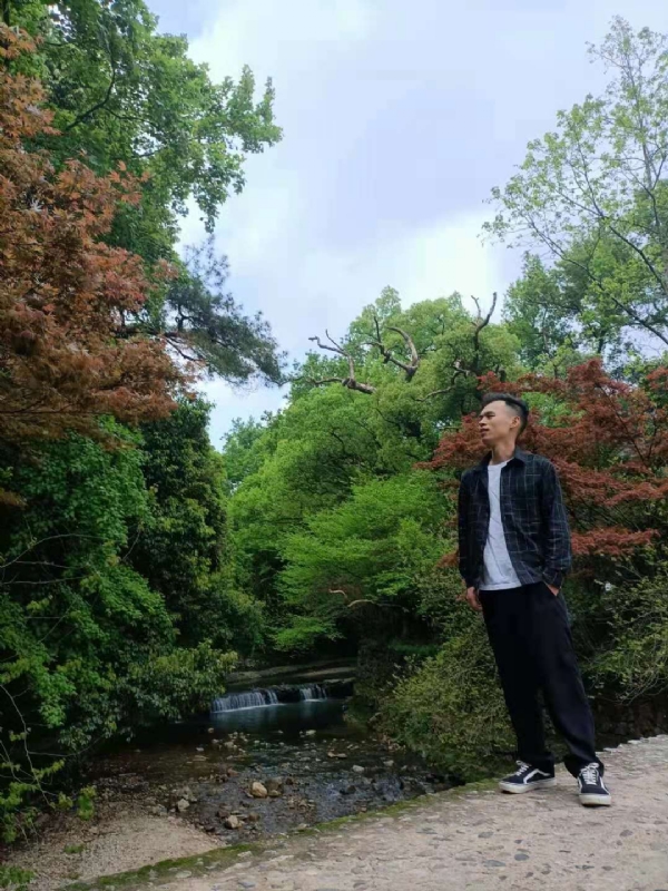 小白的第一张照片--桂林相亲服务中心