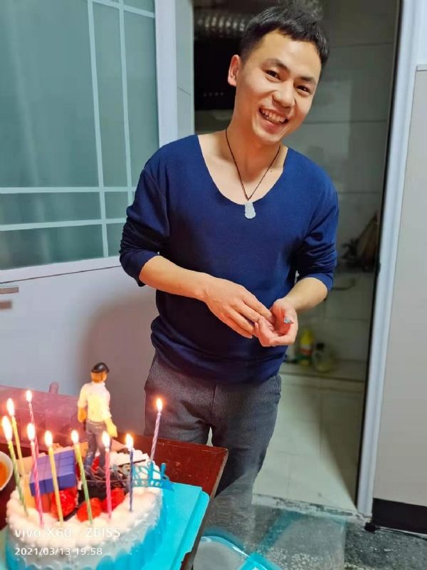 找结婚对象的第一张照片--桂林相亲服务中心