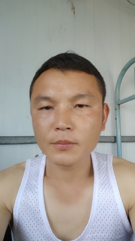 善良的人的第一张照片--桂林相亲服务中心