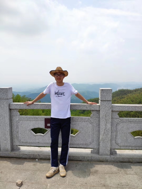 华华的第四张照片--桂林相亲服务中心