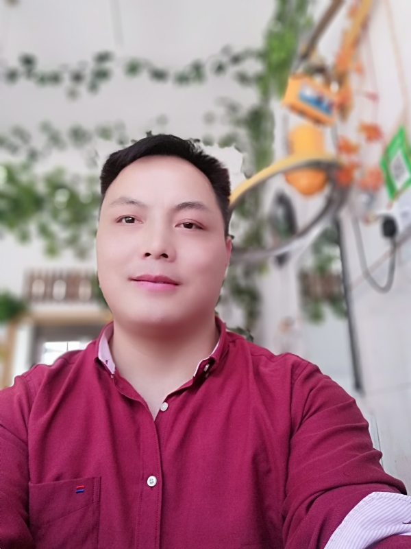 展梦飞翔XC的第一张照片--桂林相亲服务中心