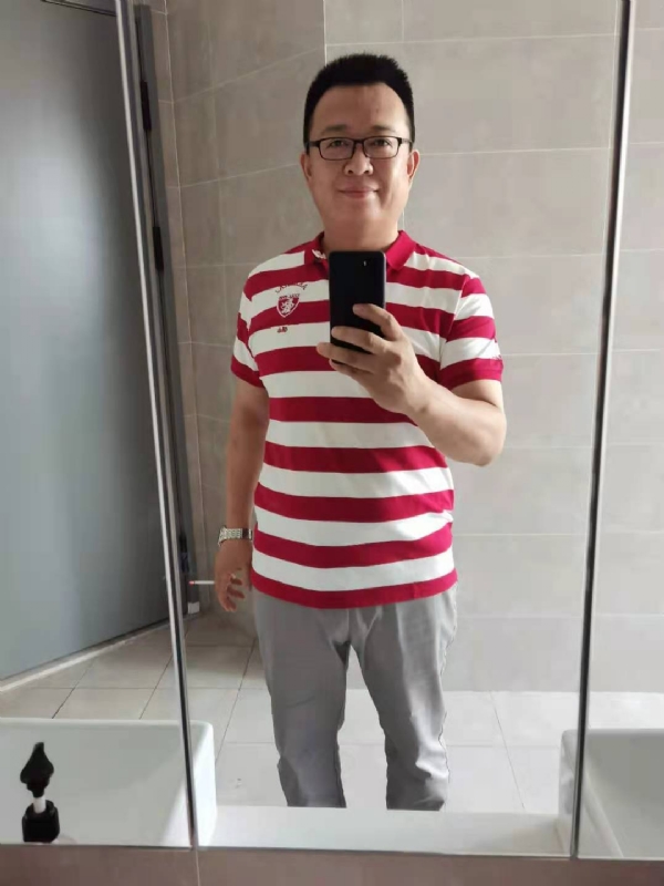 行走的打桩机的第一张照片--桂林相亲服务中心