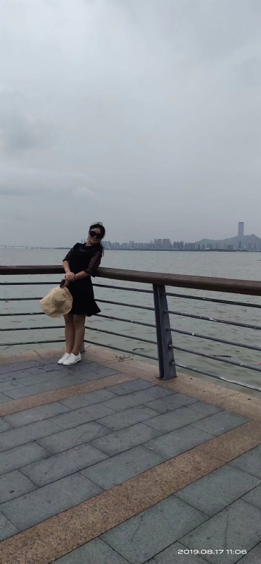 清秋的第一张照片--桂林相亲服务中心