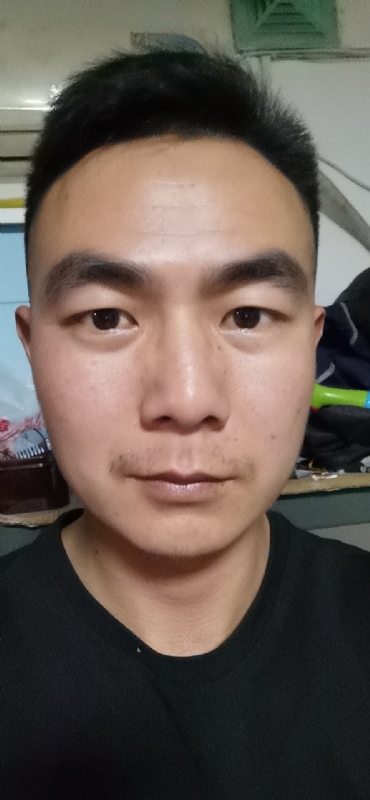 朴实无华的第一张照片--桂林相亲服务中心