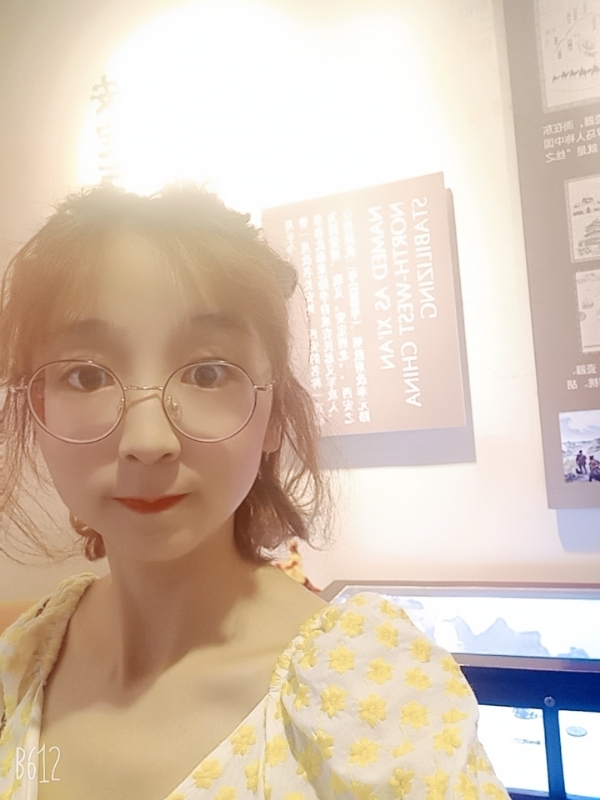吴小小的第一张照片--桂林相亲服务中心