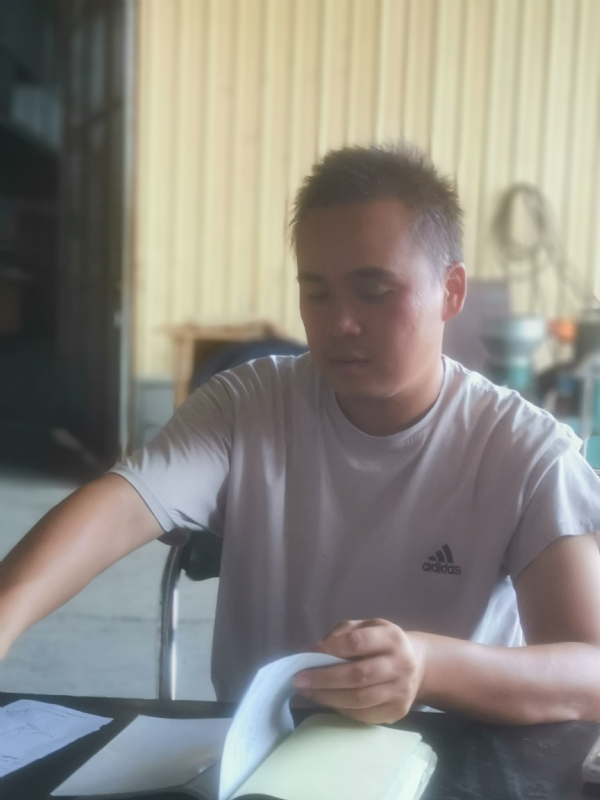 荒原的第一张照片--桂林相亲服务中心