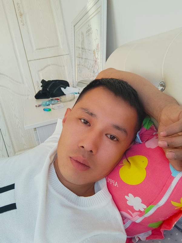 一个人的第一张照片--桂林相亲服务中心