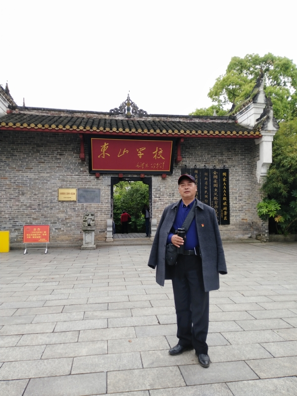 孤独的老帅的第二张照片--桂林相亲服务中心