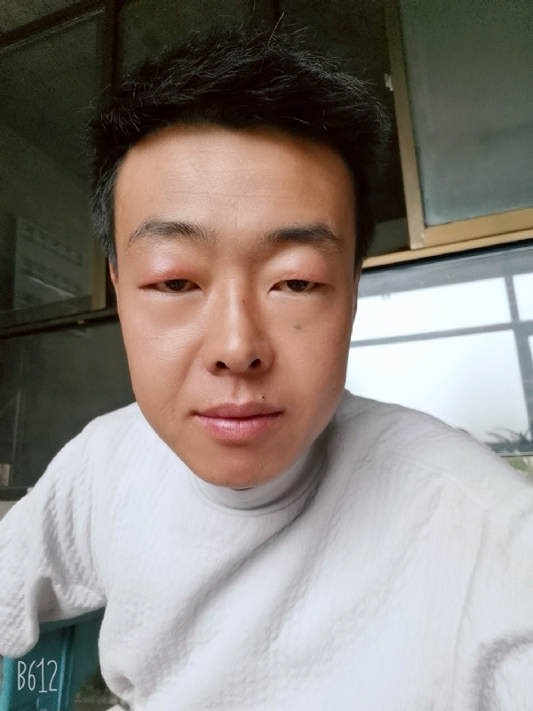 缺爱80后的第一张照片--桂林相亲服务中心