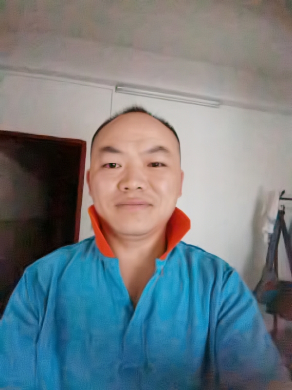 与子携老的第四张照片--桂林相亲服务中心