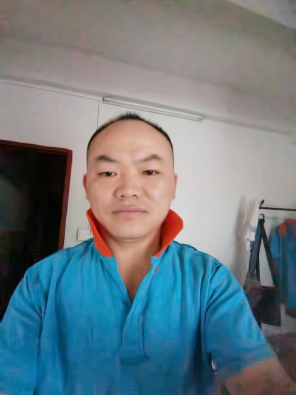 与子携老的第五张照片--桂林相亲服务中心