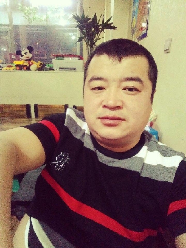 老实人的第一张照片--桂林相亲服务中心