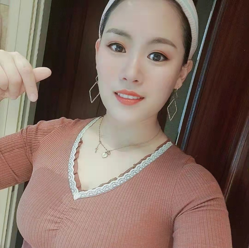 蜜&糖的第一张照片--桂林相亲服务中心