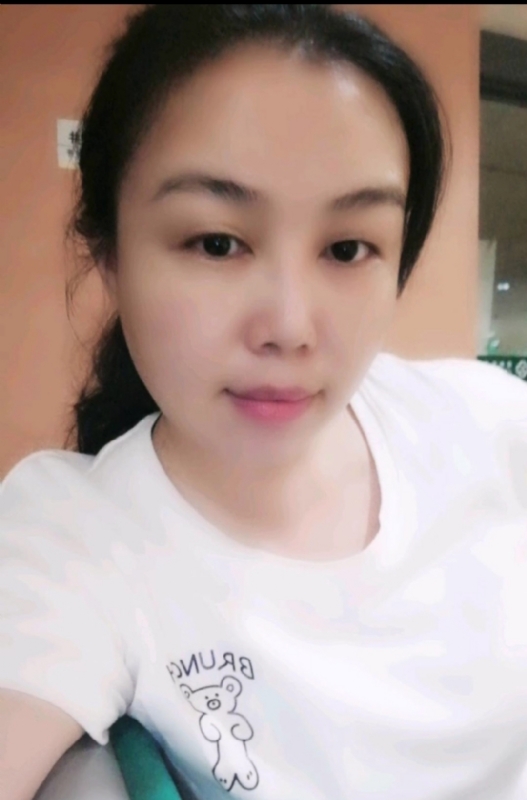 淡淡的云的第一张照片--桂林相亲服务中心