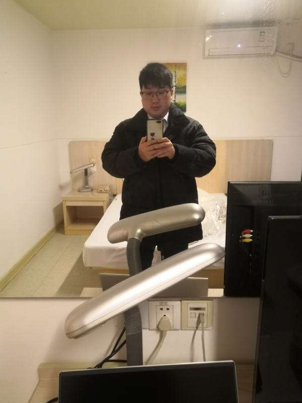 胡先生的第二张照片--桂林相亲服务中心
