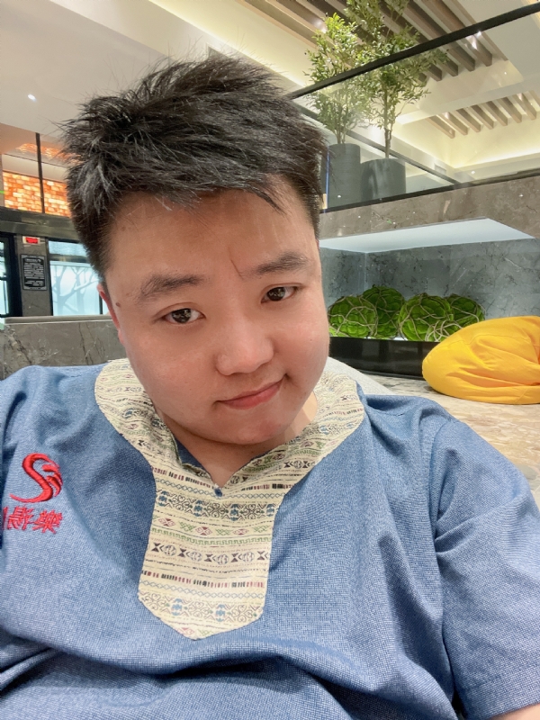 小恶魔的第一张照片--桂林相亲服务中心