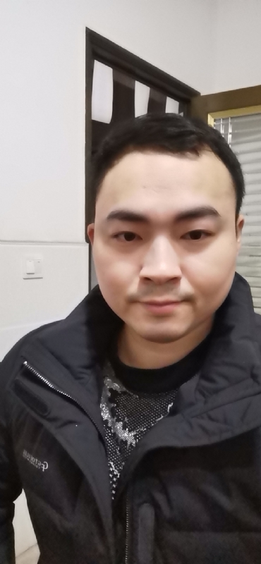 老实人的第一张照片--桂林相亲服务中心