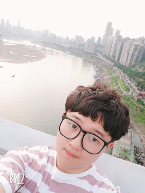 白夜行中人的第二张照片--桂林相亲服务中心