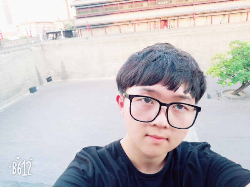白夜行中人的第三张照片--桂林相亲服务中心