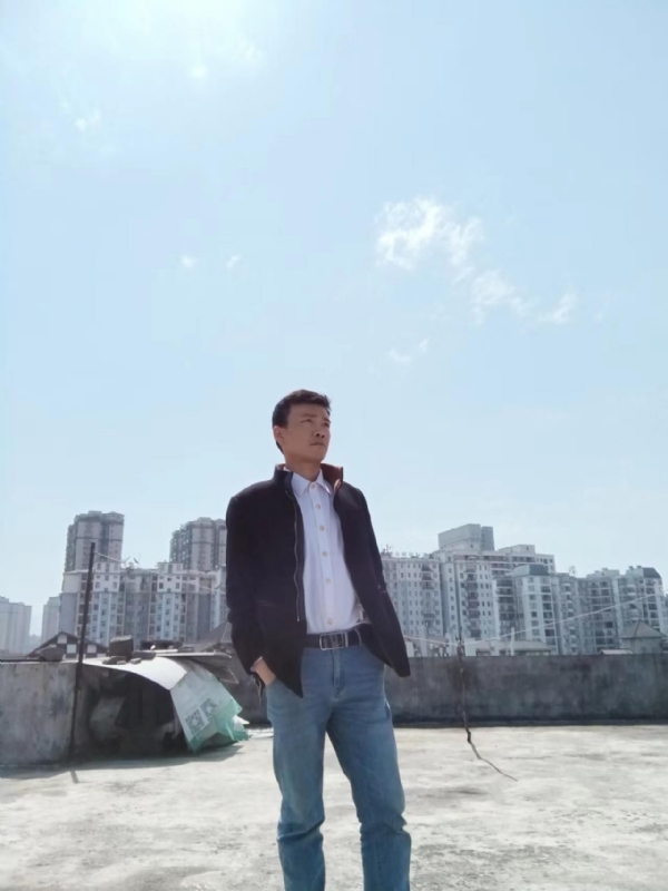蓝色心情的第一张照片--桂林相亲服务中心